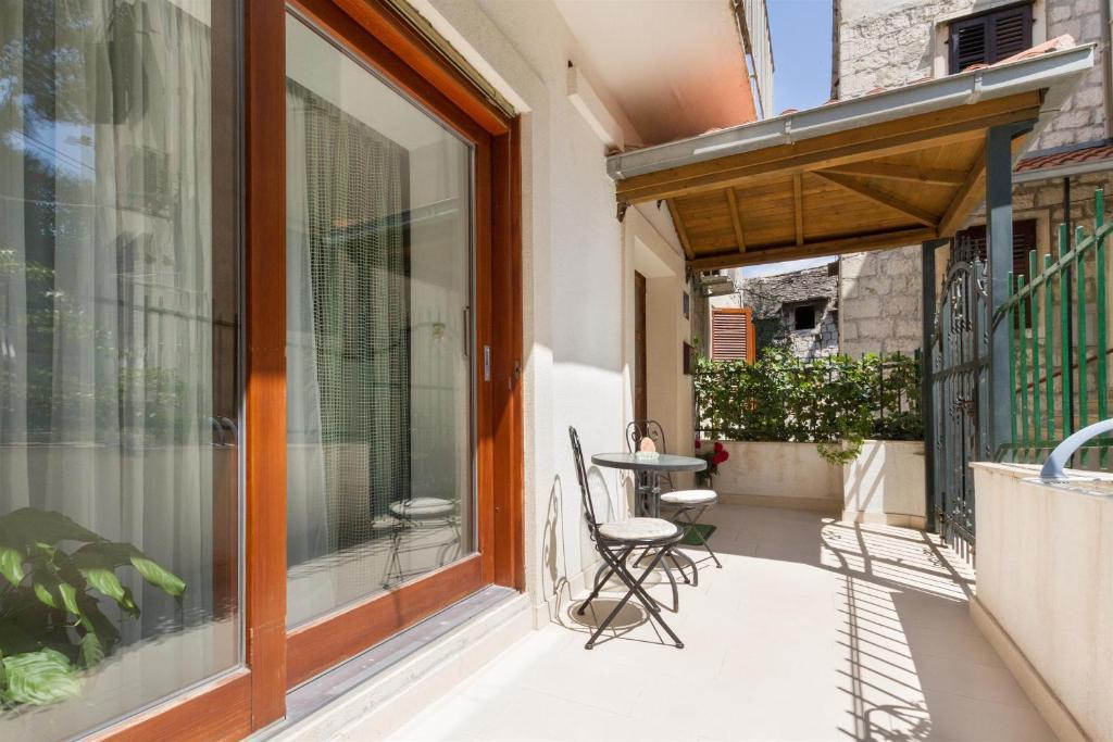 Apartments Varos Split Room photo
