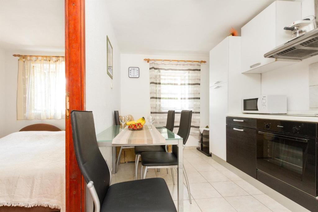 Apartments Varos Split Room photo