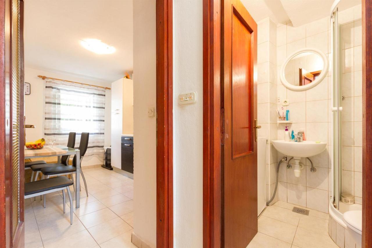Apartments Varos Split Room photo